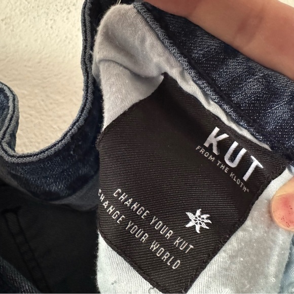 Kut from the Kloth Madeline Boyfriend Denim Plus Short 14 Casual Everyday Style - Picture 9 of 16